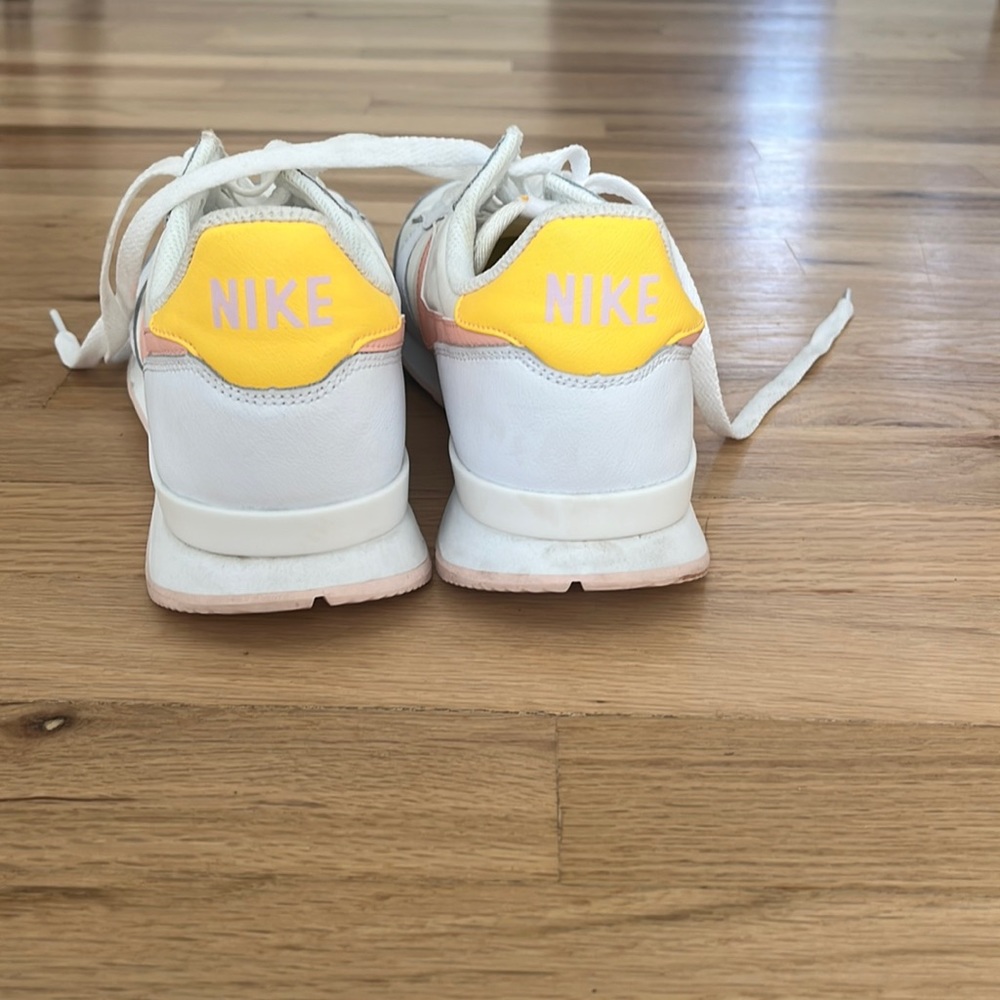 Nike Cross Trainers